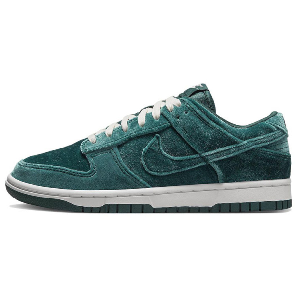 Nike Dunk "Atomic Teal"