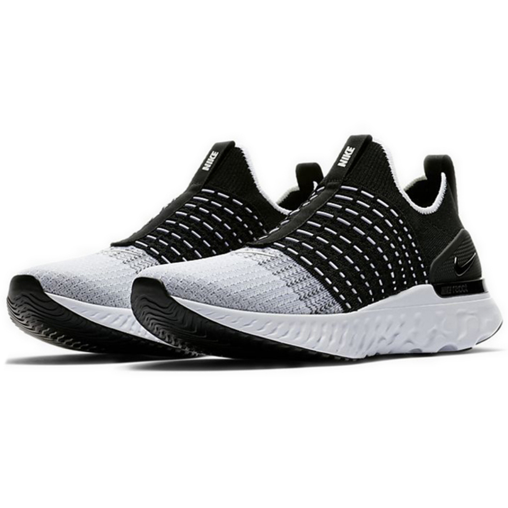Nike React Phantom Run Flyknit 2