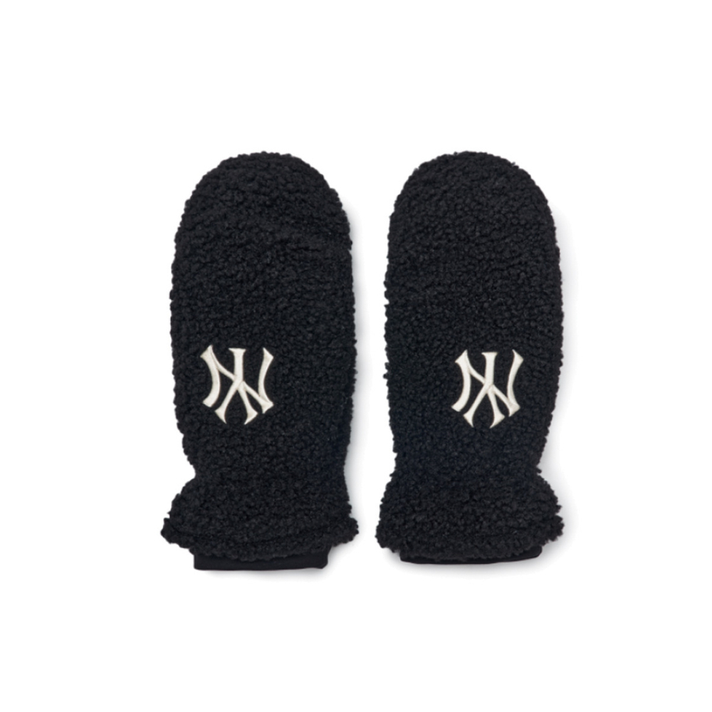 MLB