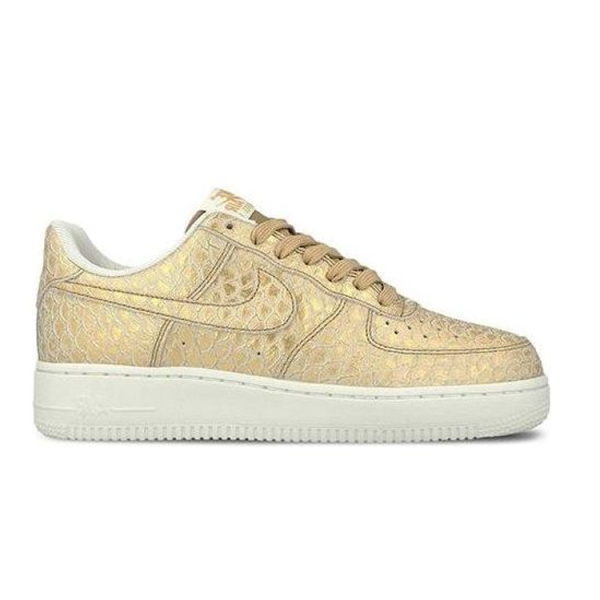Nike Air Force 1 LV8