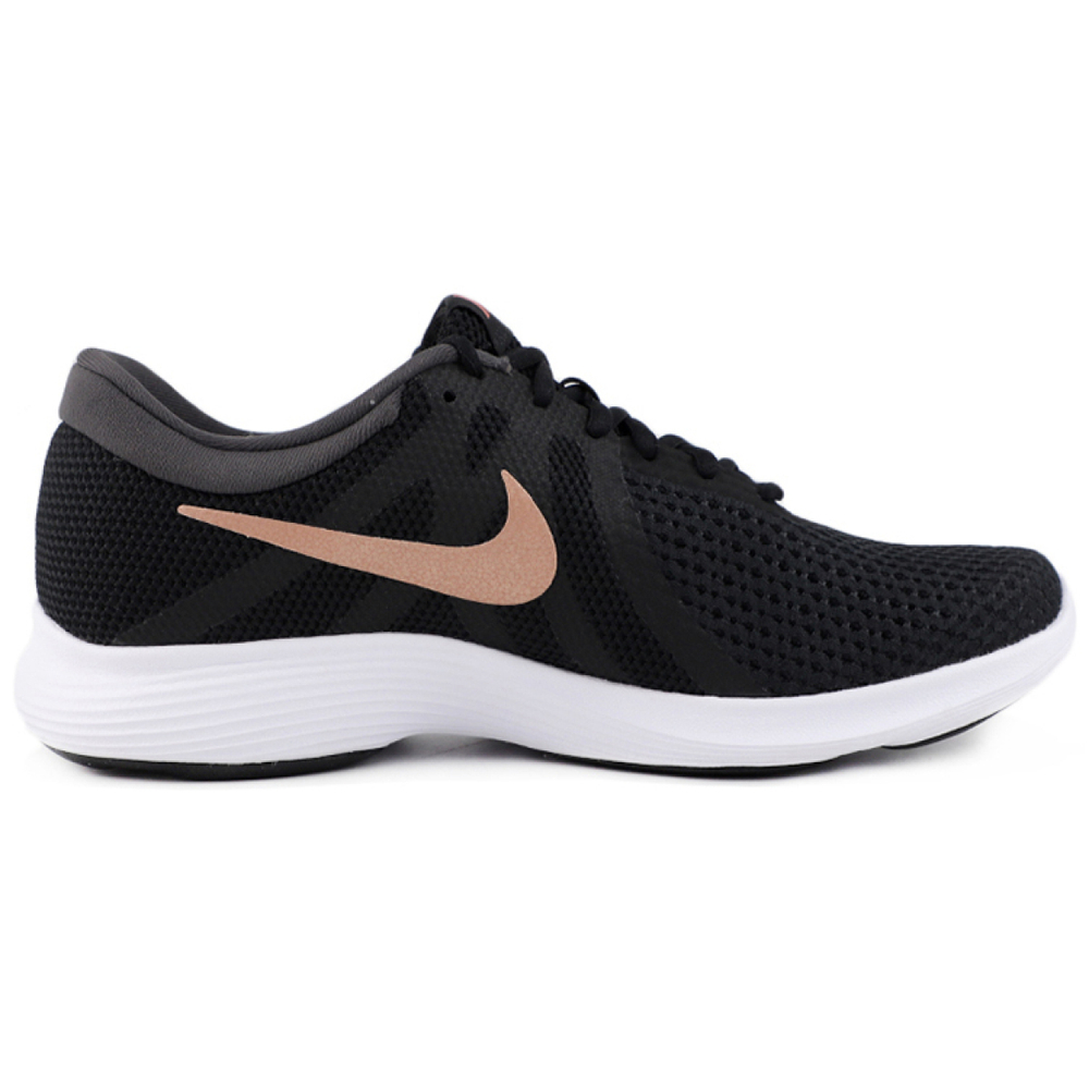 Nike REVOLUTION 4