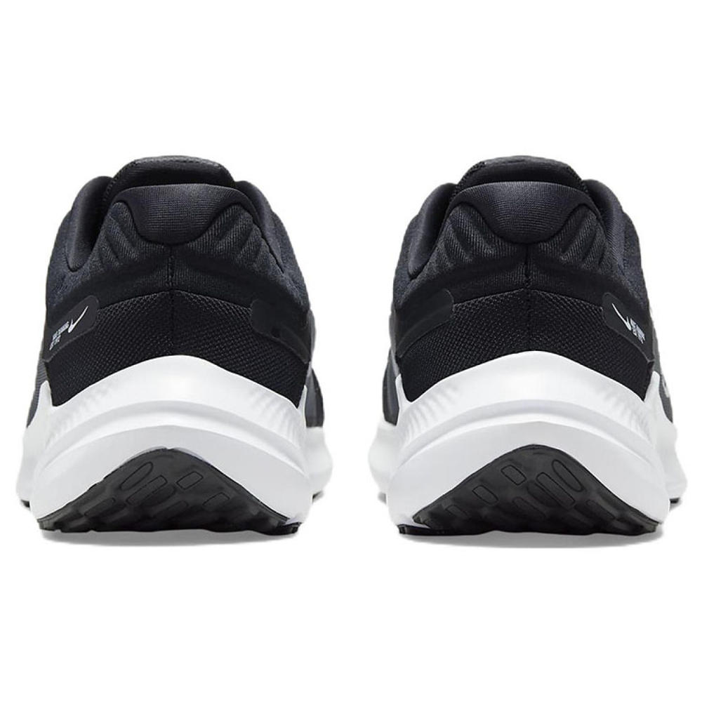 Nike Quest 5