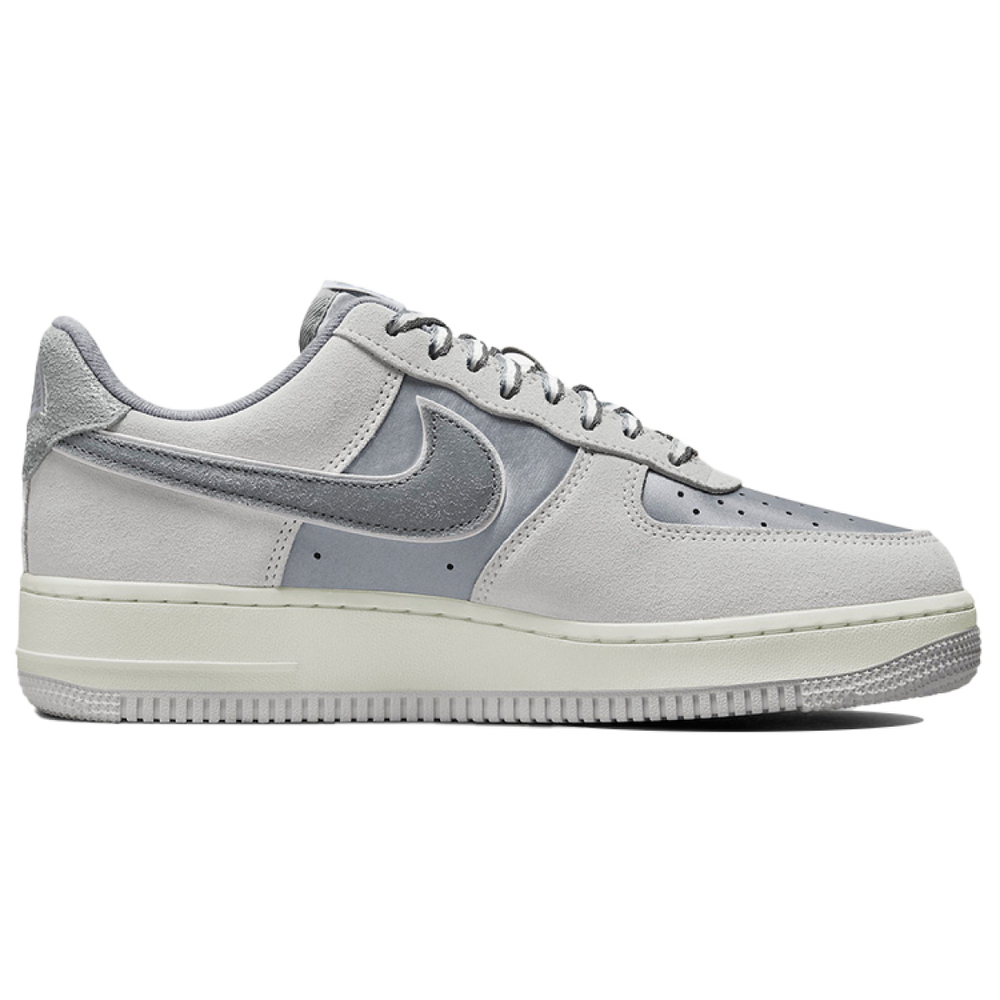 Nike Air Force 1 LX