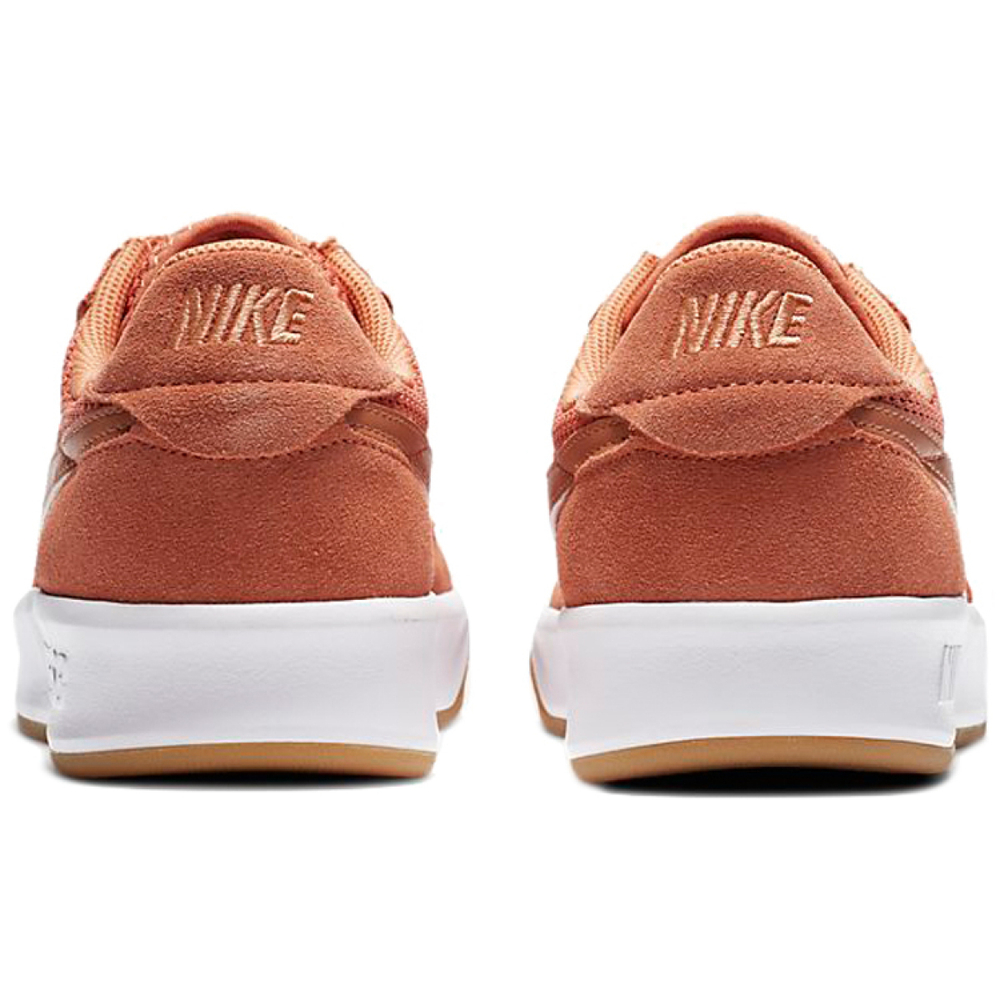 Nike SB Adversary