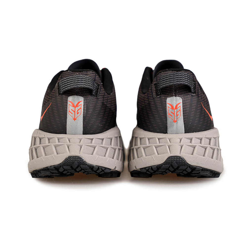 HOKA ONE ONE Speedgoat 4