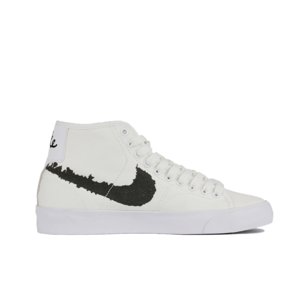 【 】 Nike Blazer