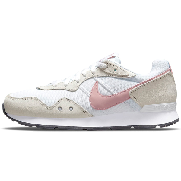 Nike Venture Runner