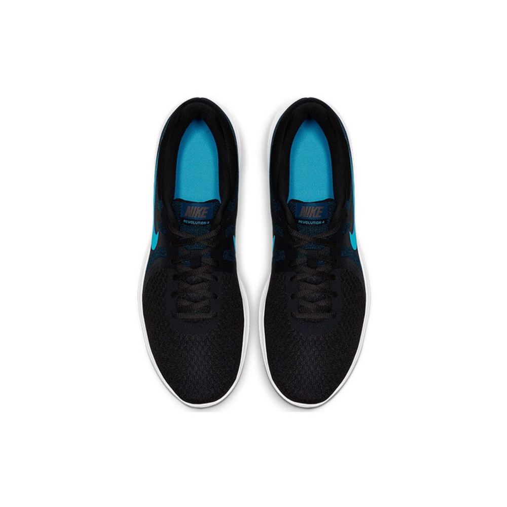 Nike REVOLUTION 4
