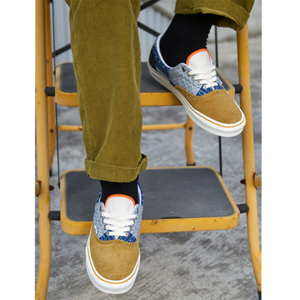 Vans Era