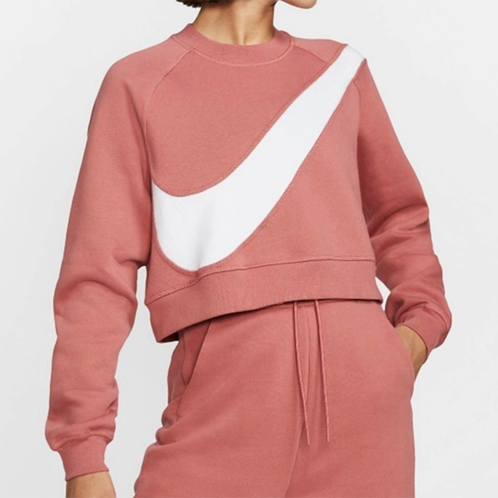 Nike Sportswear Swoosh