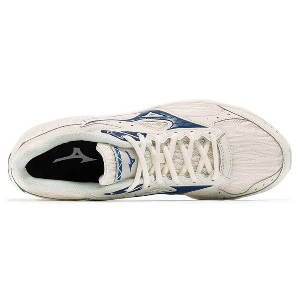 Mizuno Spark 3
