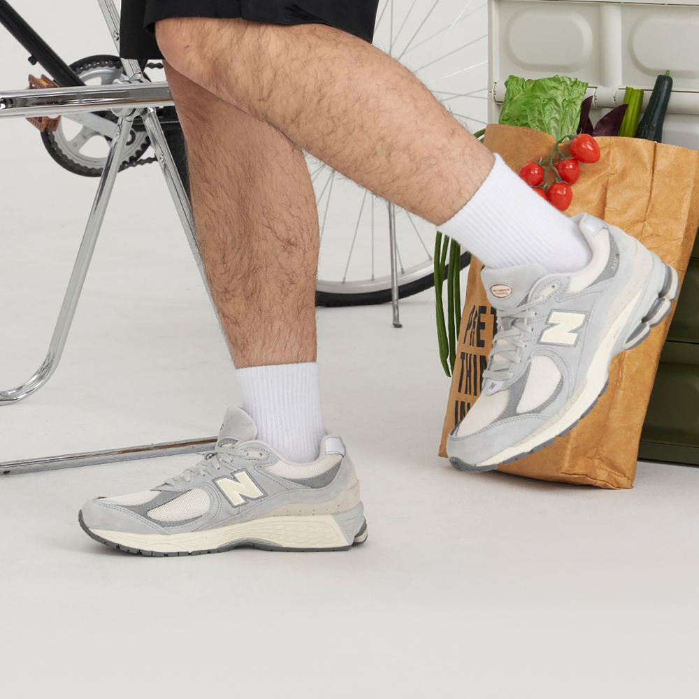 New Balance NB 2002R