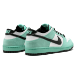 Nike Dunk SB Sea Crystal