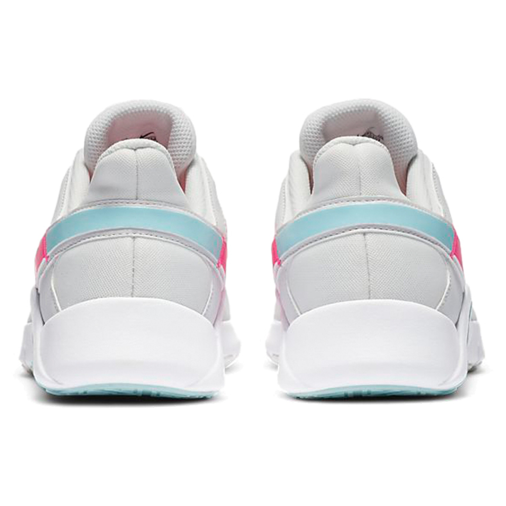 Nike Legend Essential 2