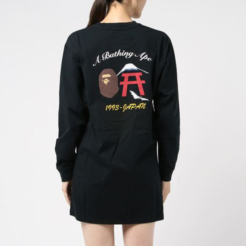 A BATHING APE T
