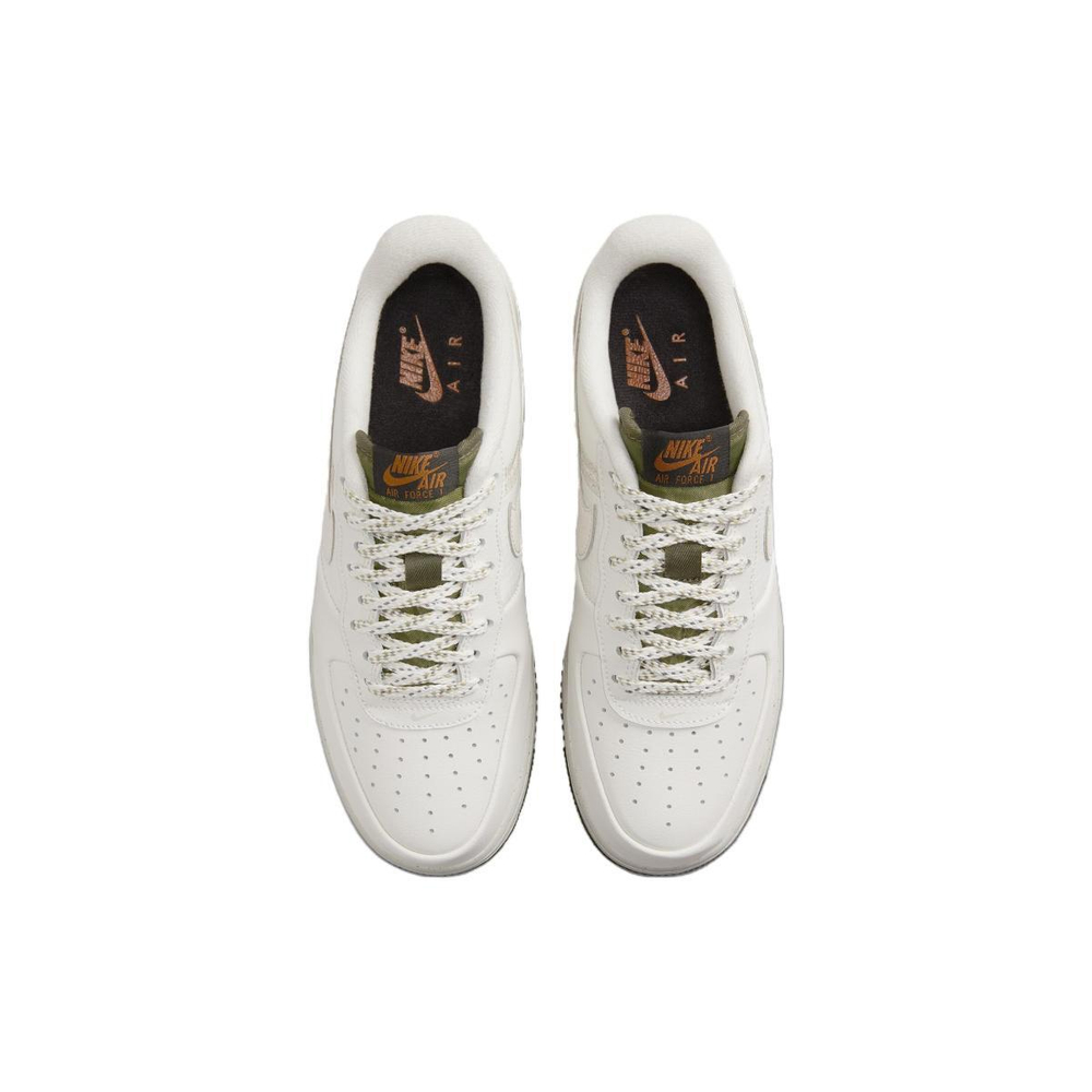 Nike Air Force 1 07 LV8