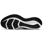 Nike Downshifter 10 Logo