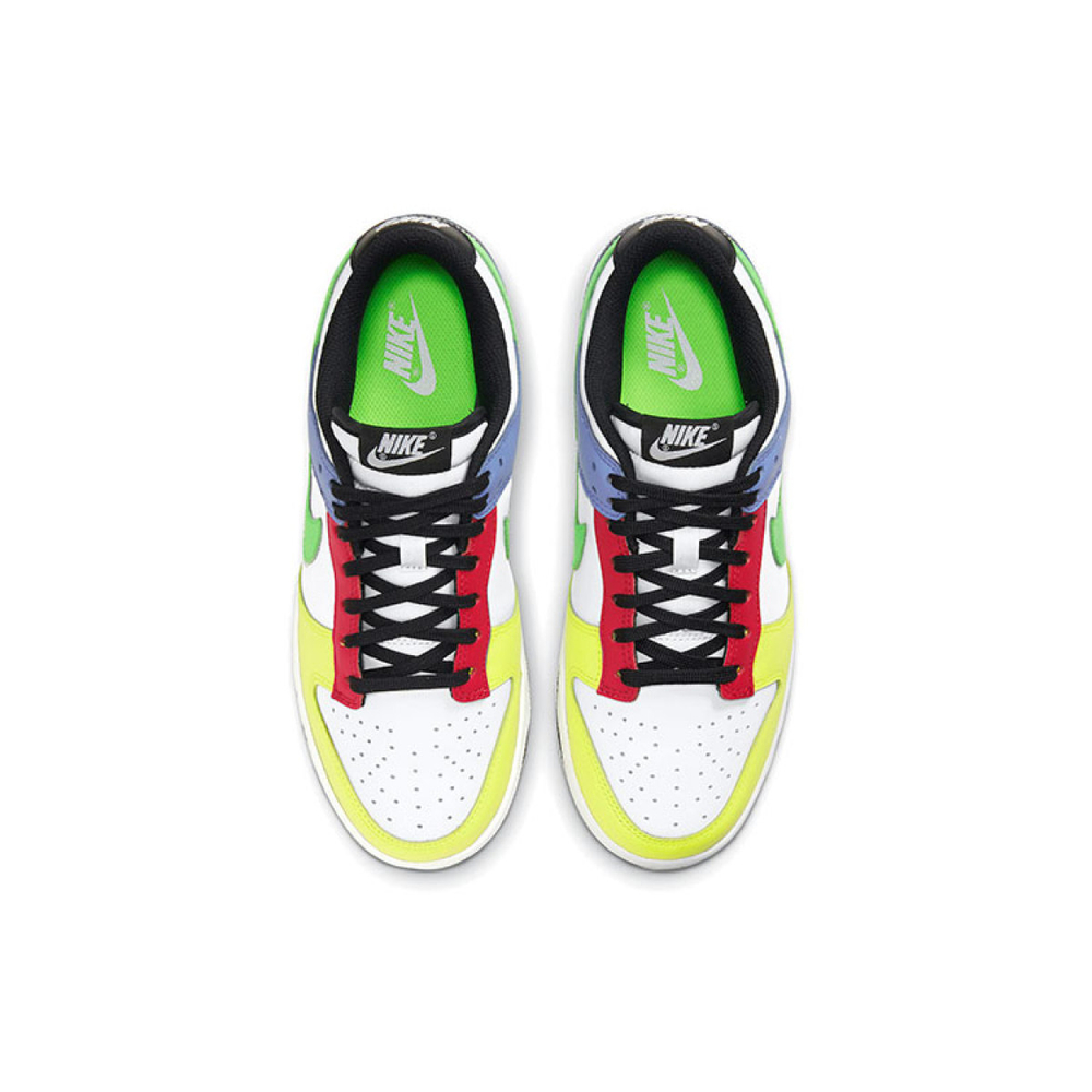 Nike Dunk "Green Strike"