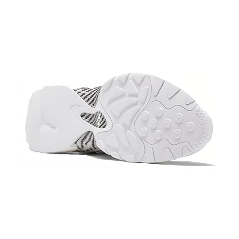 Reebok Trideca 200