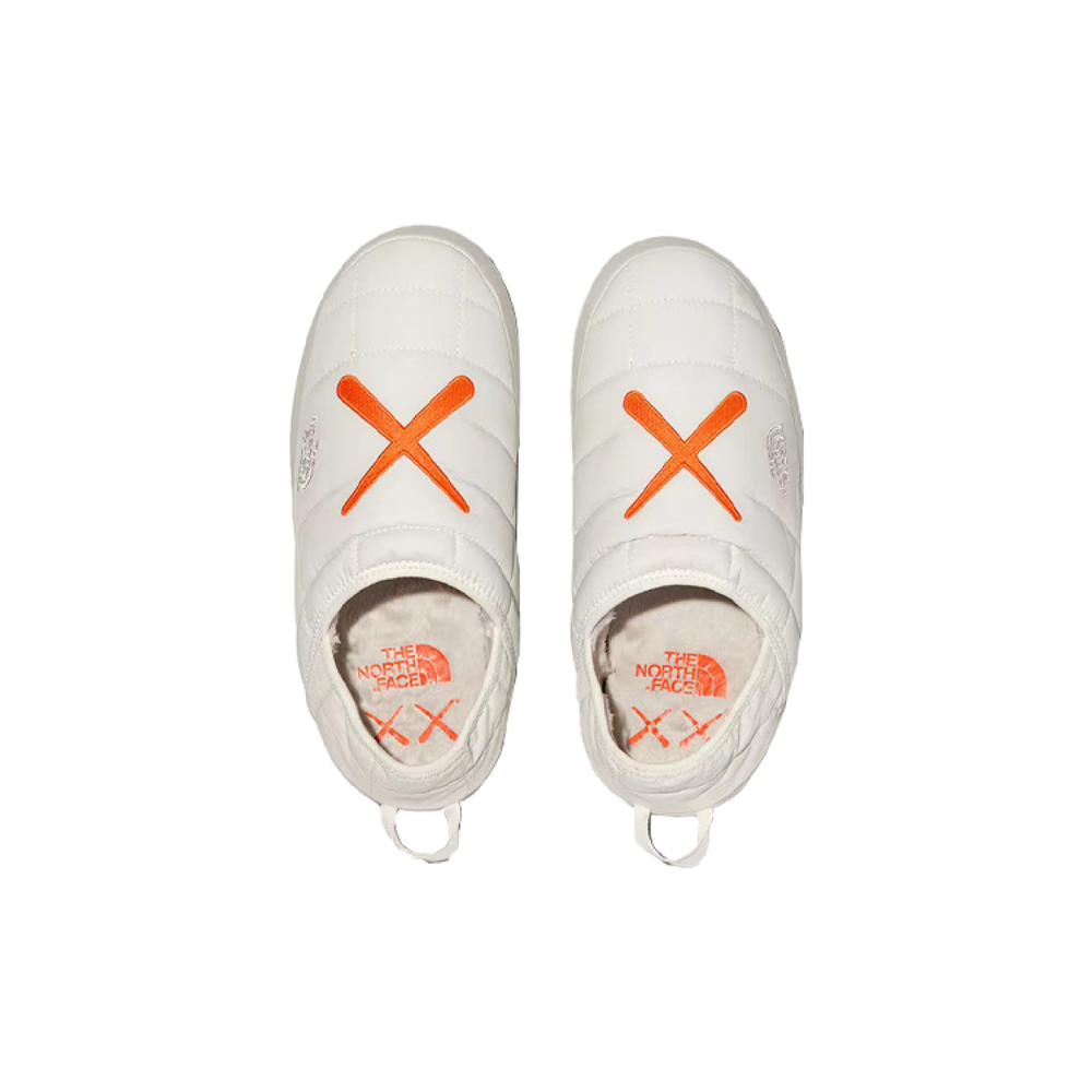 KAWS x THE NORTH FACE Thermoball Traction