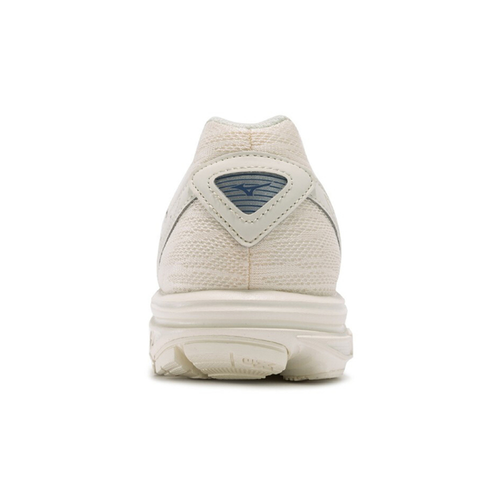 Mizuno Spark 3