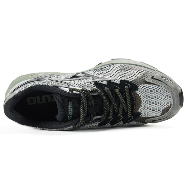Mizuno Racer S