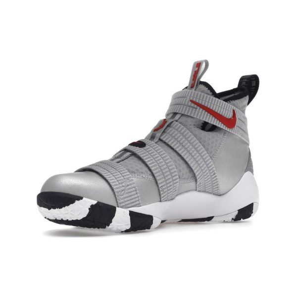 Nike zoom soldier 11 Silver Bullet