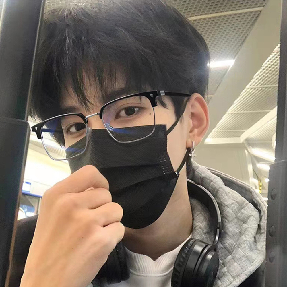 【 】 MUYKUY ins