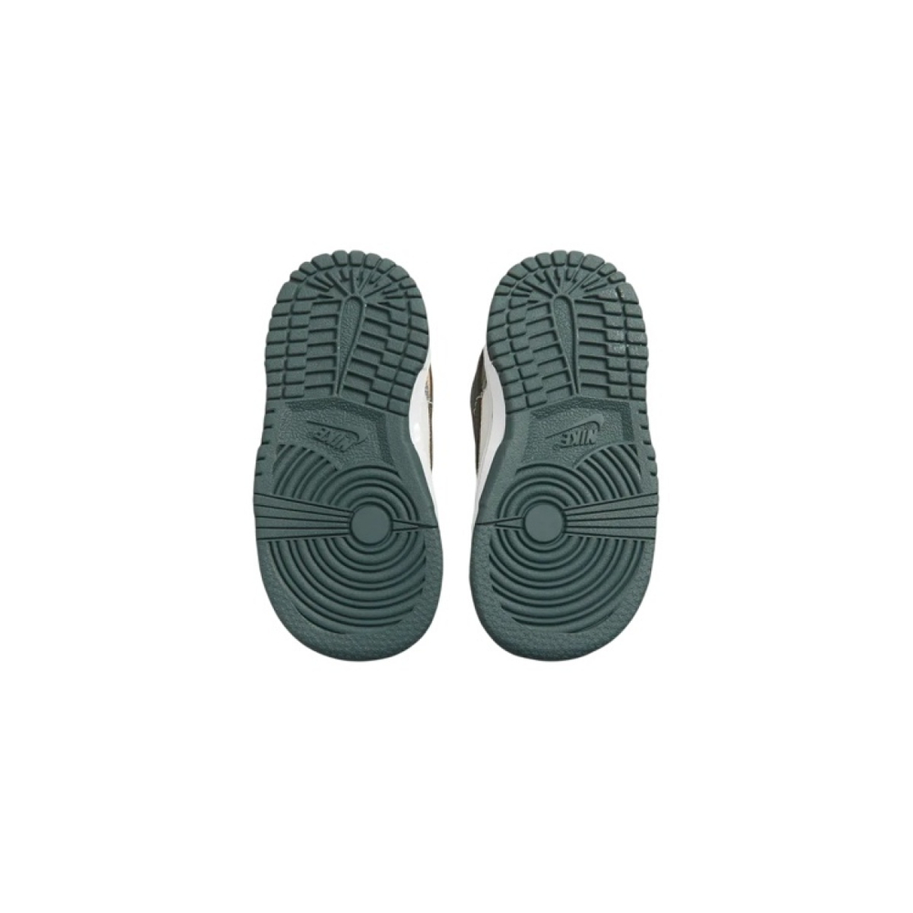 Nike Dunk SE "Sail Multi-Camo" PU