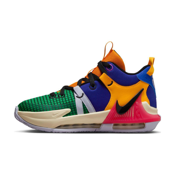 Nike LEBRON WITNESS