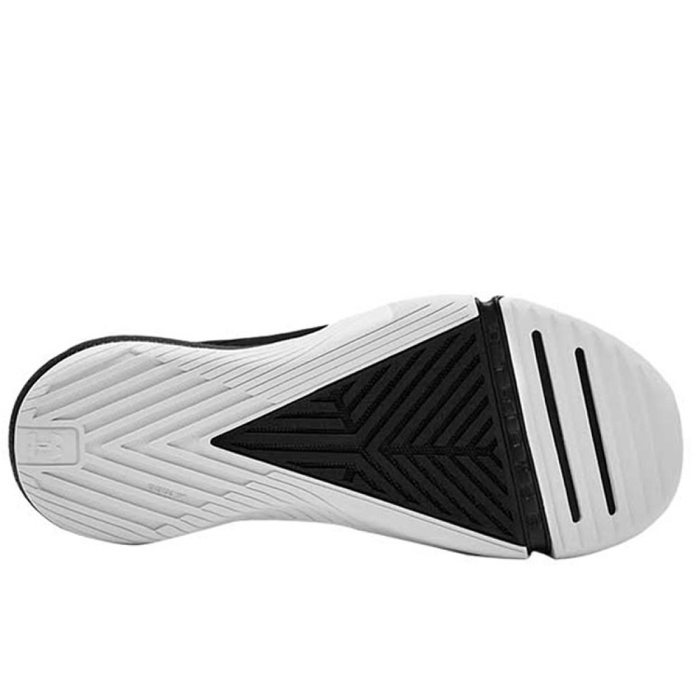 UNDER ARMOUR TriBase Reign