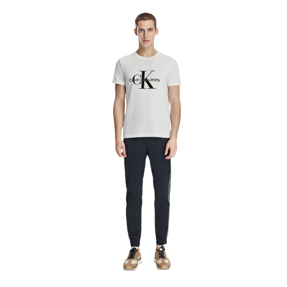 CALVIN KLEIN Logo T