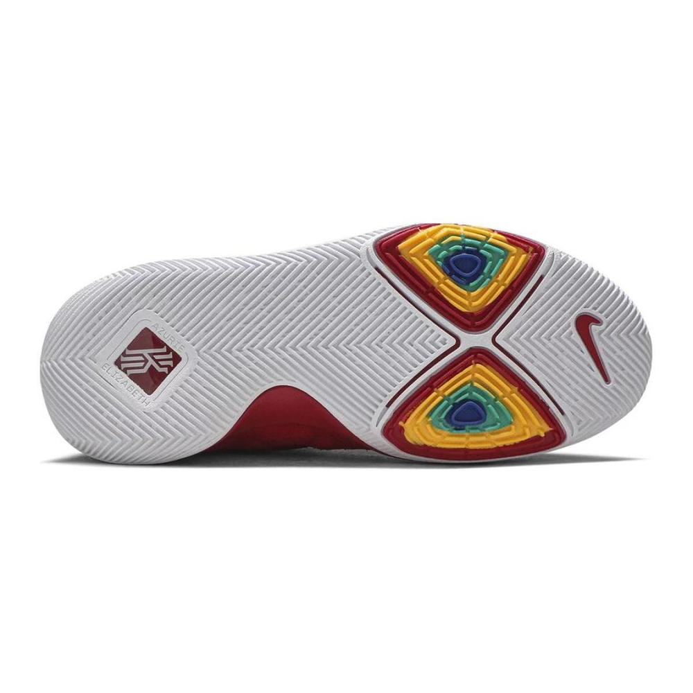 Nike Kyrie 3 Grade School
