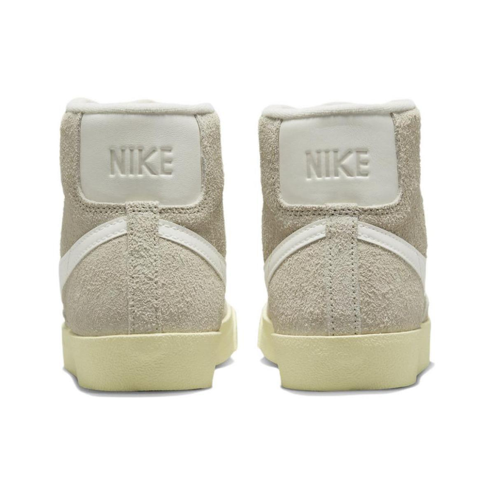 Nike Blazer 77 Vintage "Light Bone Suede"