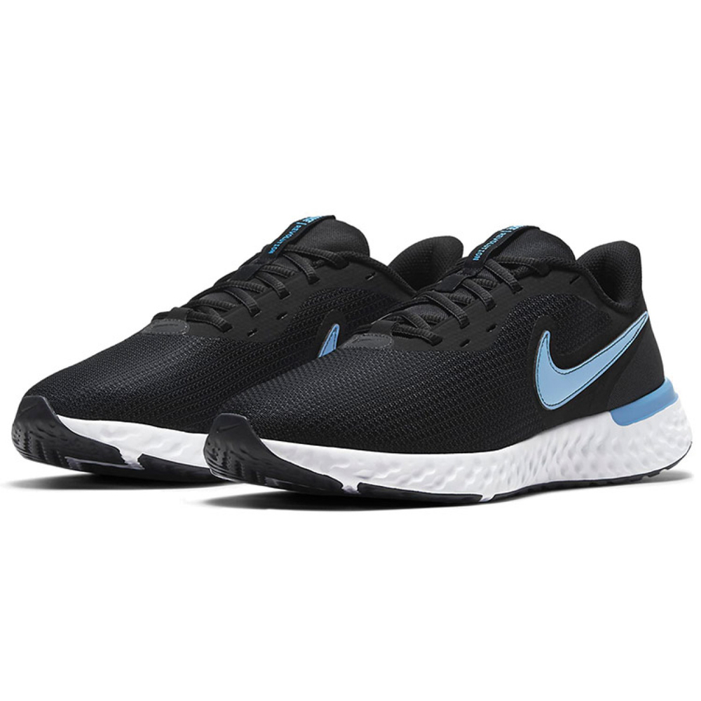 Nike REVOLUTION 5
