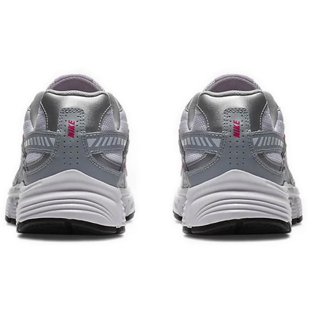 Nike Initiator