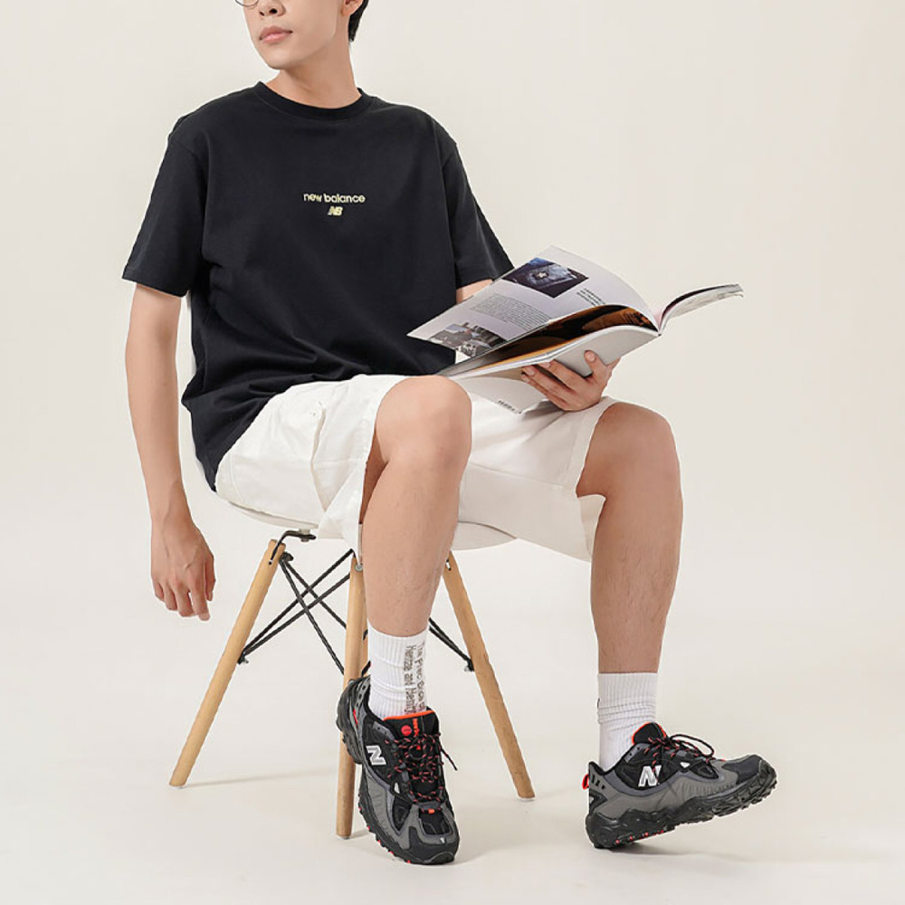 New Balance SS22 logo T