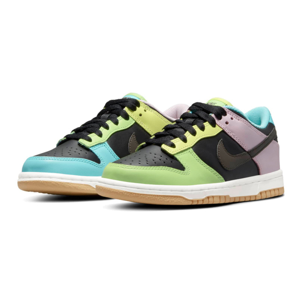 Nike Dunk SE Free.99
