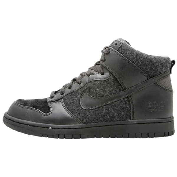 Nike Dunk High Supreme Spark "Sticky Rubber"