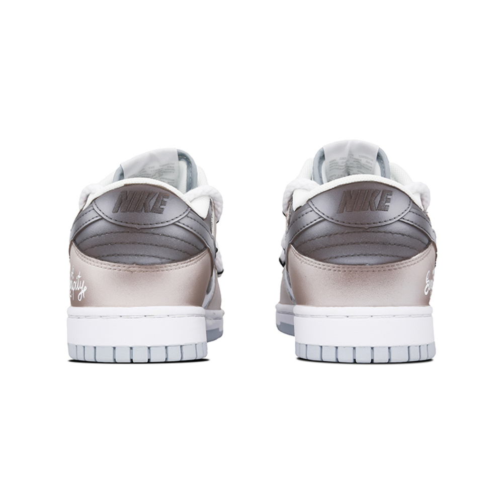 【 】 Nike Dunk Low “Pure Platinum”