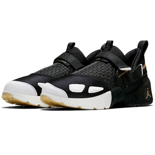 Jordan Trunner LX BHM (2017)