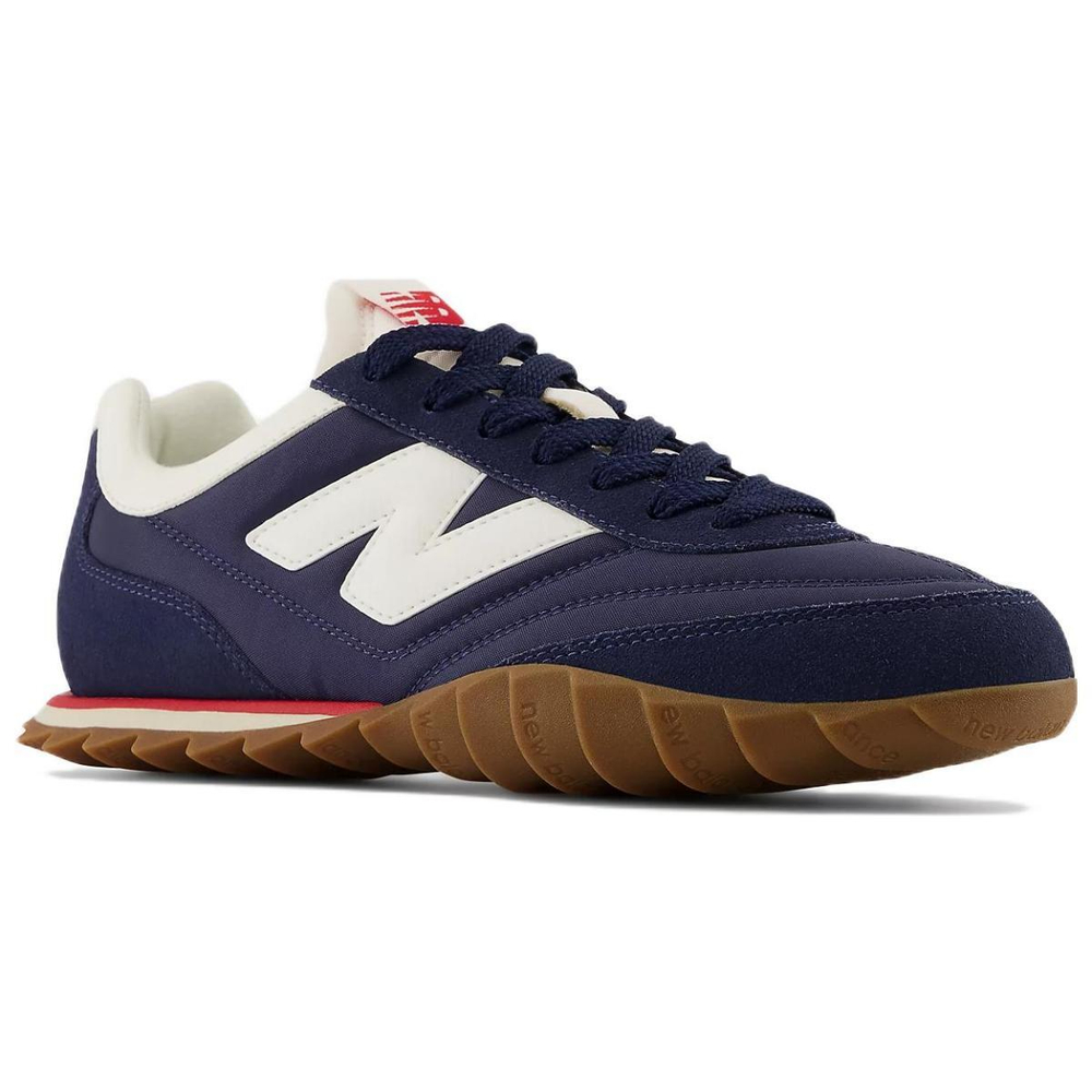 New Balance RC30