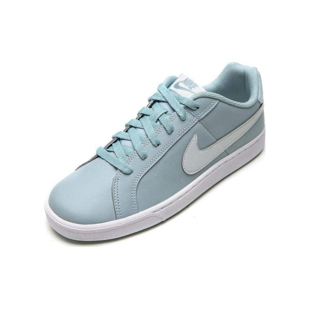 Nike Court Royale