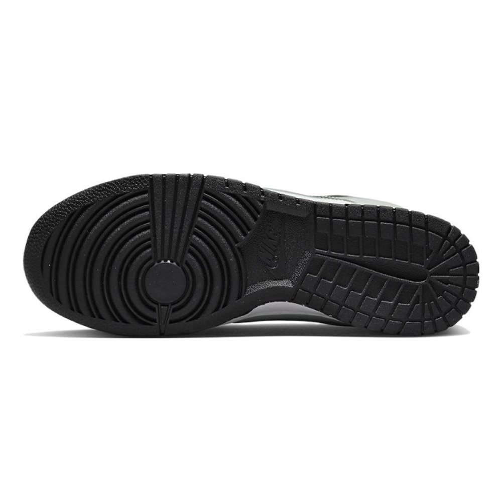 【 】 Nike Dunk Low