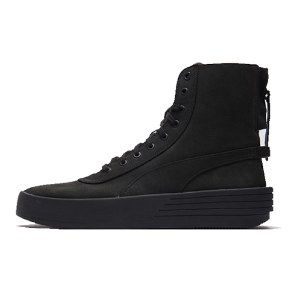 The Weeknd x PUMA Triple XO Parallel“Triple Black"