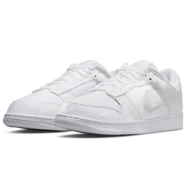 Dover Street Market x Nike Dunk Velvet