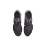 Nike REVOLUTION 6