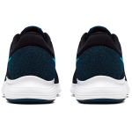 Nike REVOLUTION 4