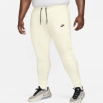 Nike Sportswear Tech Fleece Logo