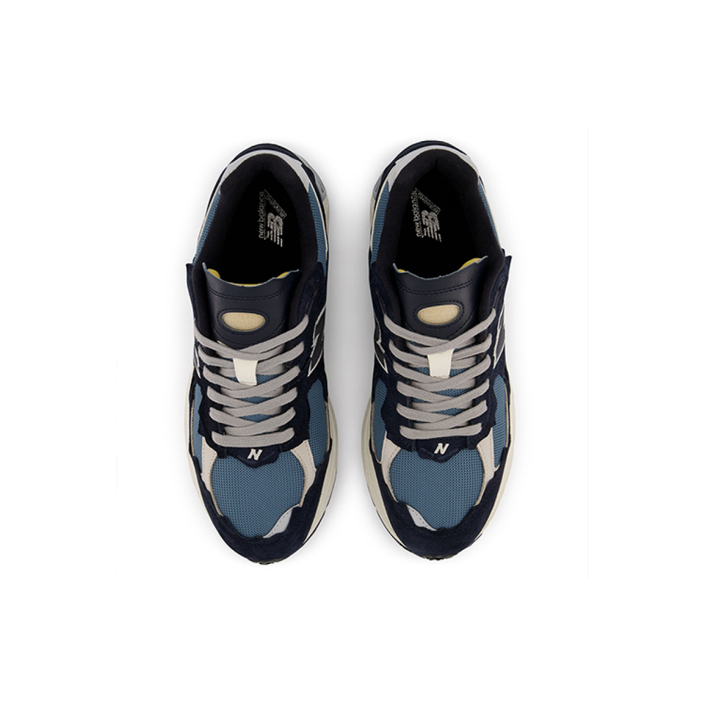 New Balance NB 2002R